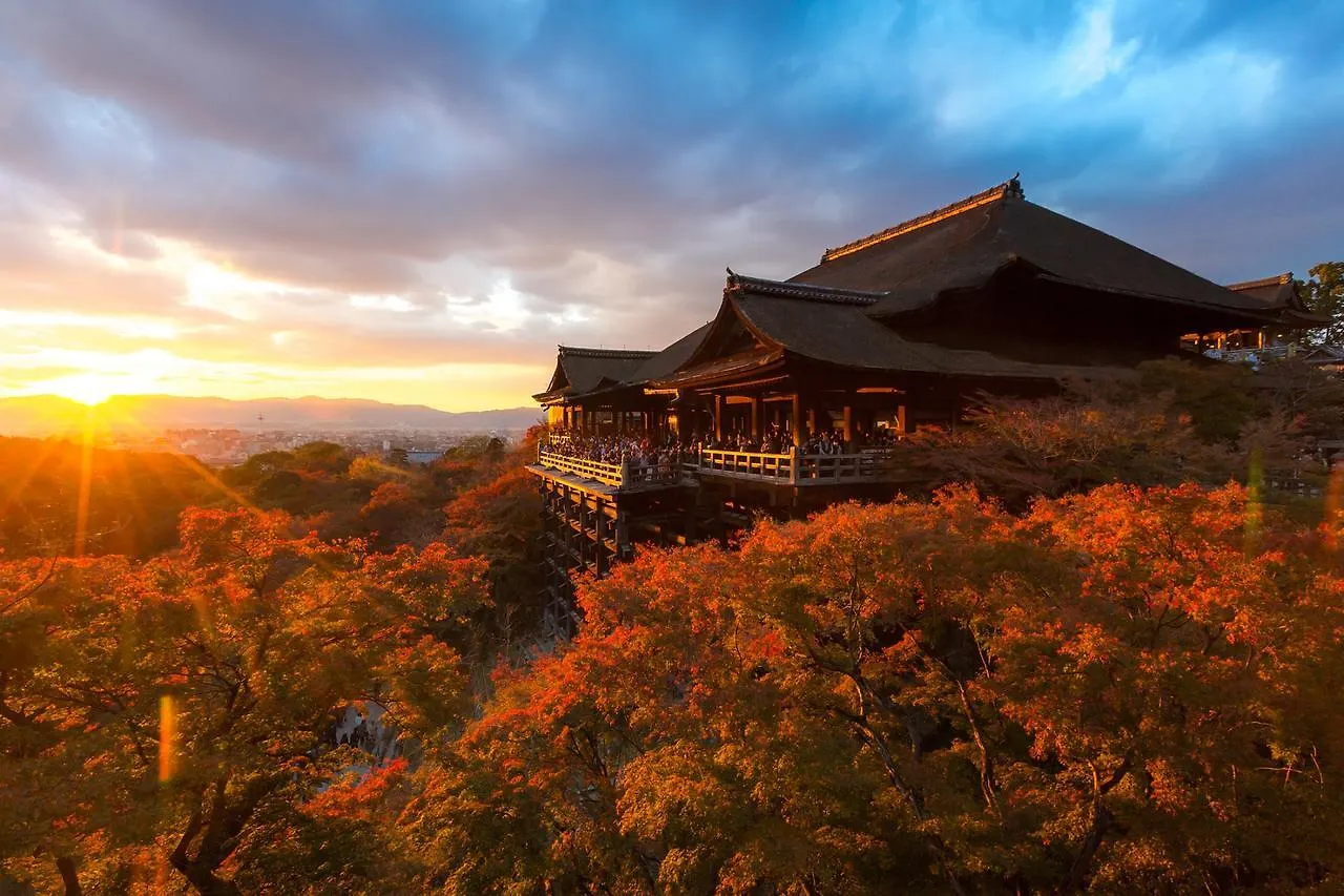 The Pocket Hotel Kyoto Shijo Karasuma 3*,  Japan